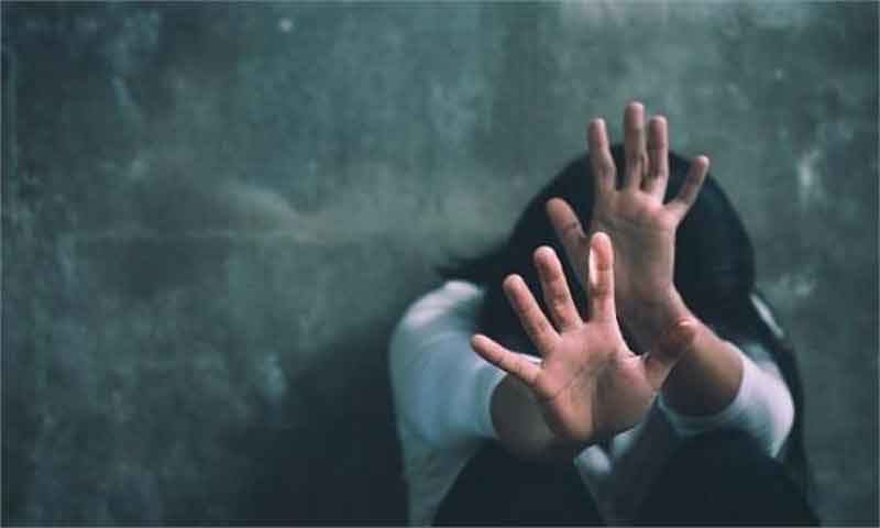 हैवान पति : पत्नी के प्राइवेट पार्ट में डाली बीयर की बोतल, आरोपी पति गिरफ्तार